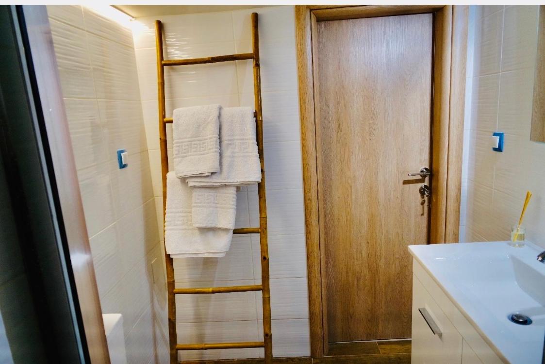 Piraeus Blue Grand Suite Di Giorgio 10 Mins From The Port. المظهر الخارجي الصورة